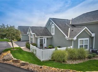 7103 Meadow View St, Shawnee, KS 66227