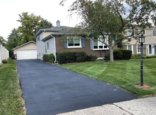 339 N Edgewood Ave, Lombard, IL 60148