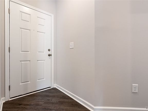 4th image of 13904 Sir Lancelot Dr