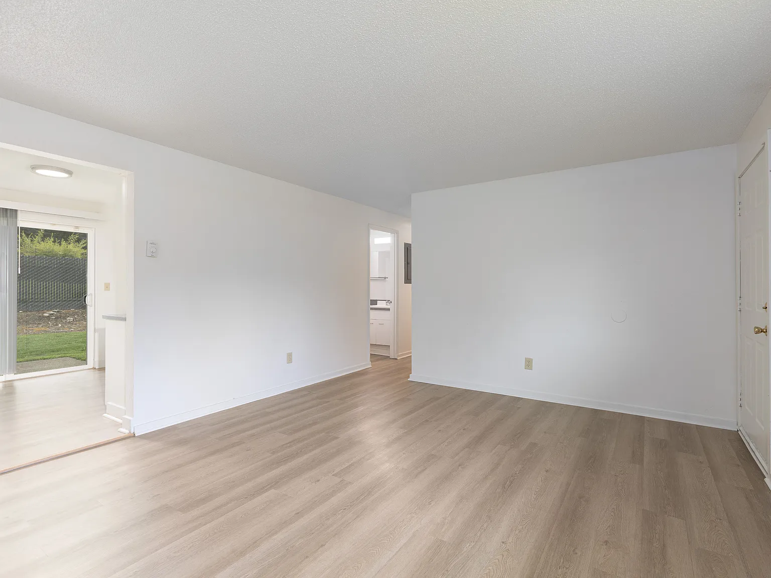 Timberwood Apartments — Photo 4