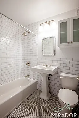 Rented by Mirador Real Estate | media 21