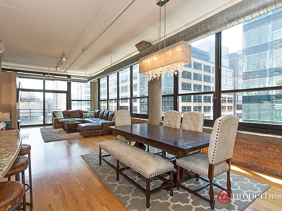 Living Room / Dining Room