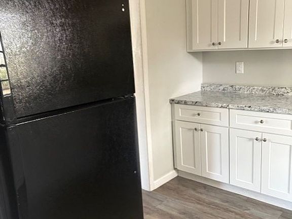 4th image of 600 McPherson St APT 3