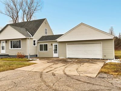 4469 W Coldwater Rd, Flint, MI, 48504