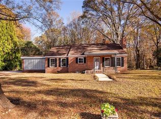 6230 Williams Rd, Charlotte, NC 28215