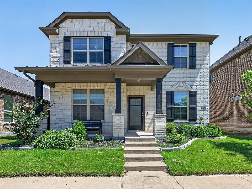 2017 Miramar Dr