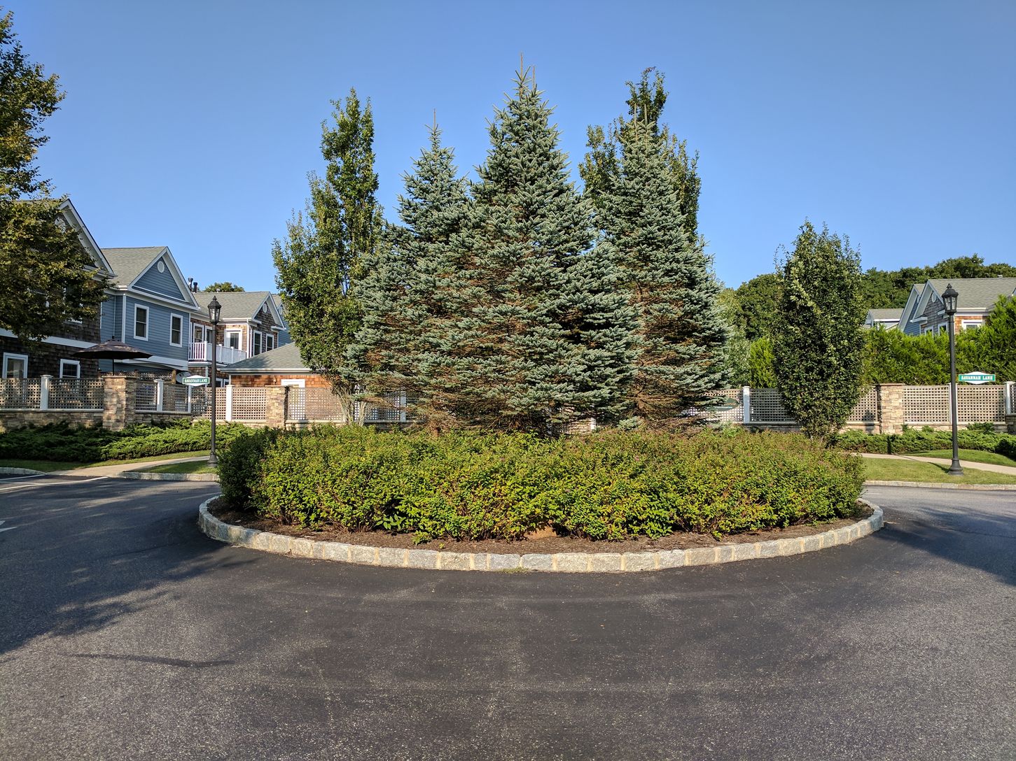  The Courtyards circle