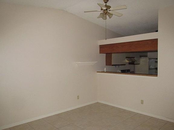 5th image of 96 Mathews Dr APT 201