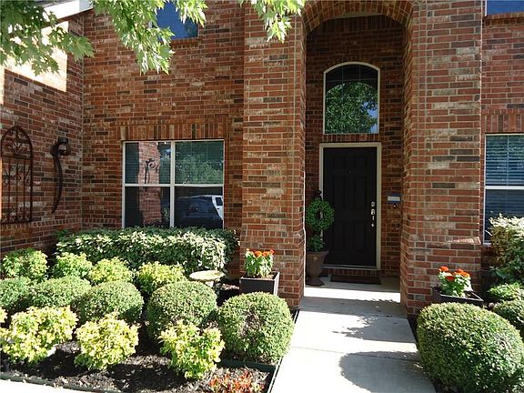 2nd image of 2604 Pinto Dr