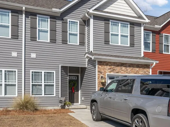 1819 Fox Den Way #4, Greenville, NC 27858