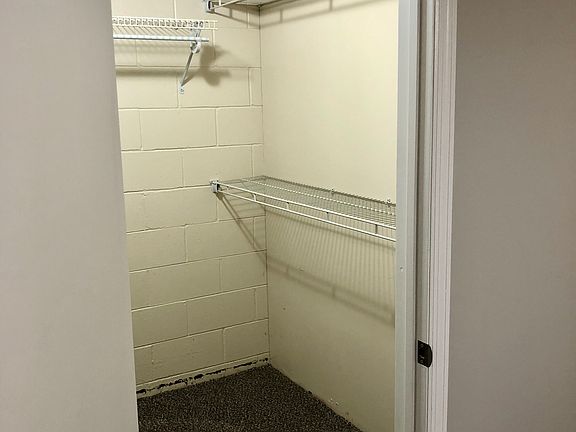 5th image of 10616 Boyd St