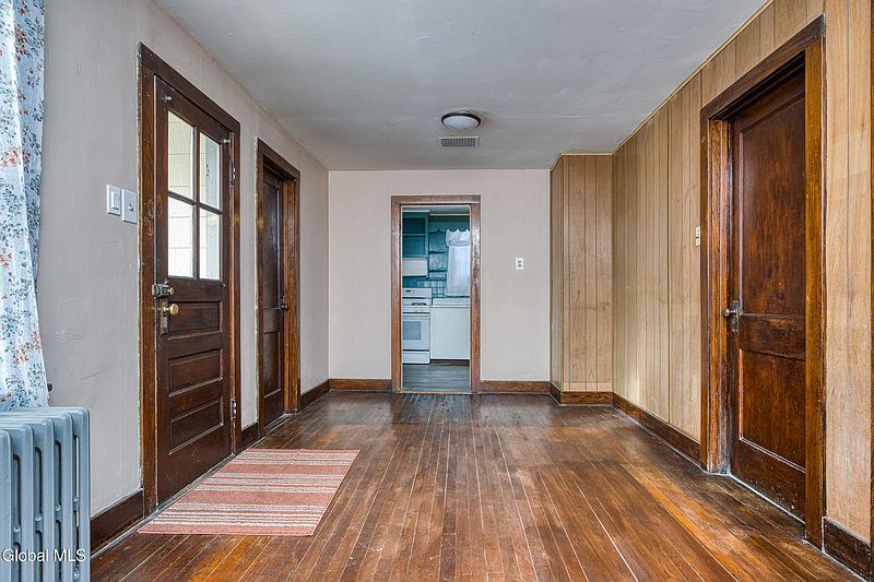 2nd image of 6181 Johnston Road
