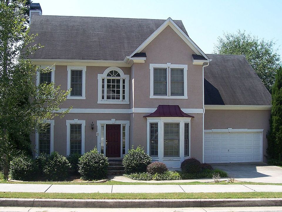 Beautifully Well Maintained Home in Great Neighborhood!!