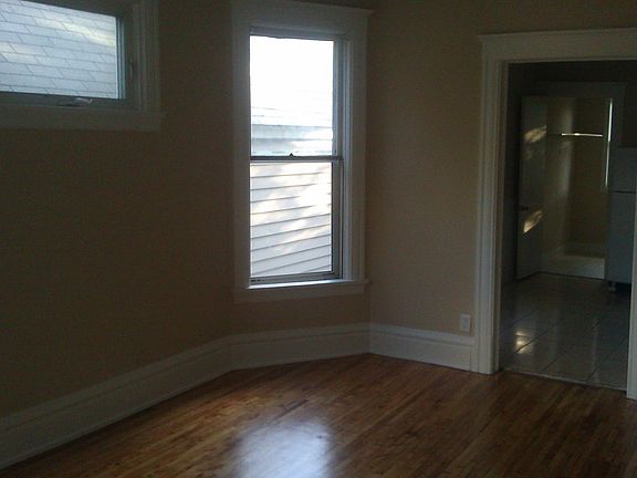 3rd image of 2514 13th Ave S APT 2