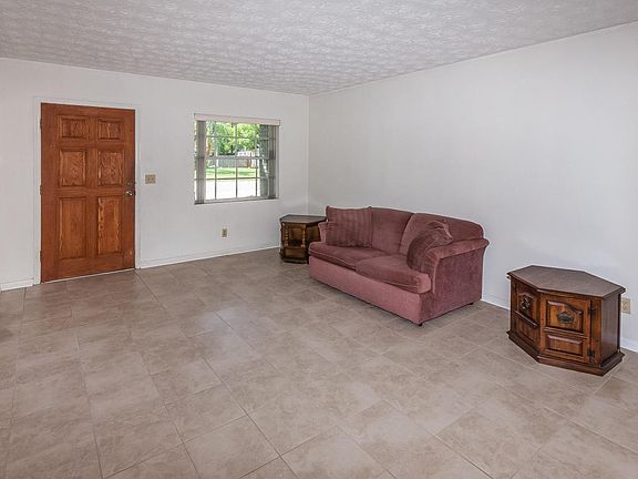 5th image of 7857 Jolliet Dr