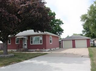 136 Brovan Blvd, Evansdale, IA 50707