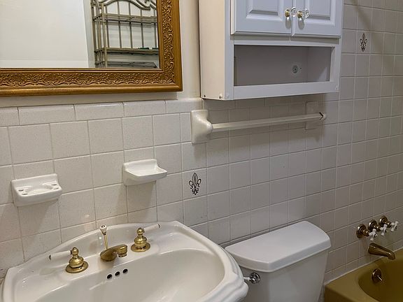 full bath 1