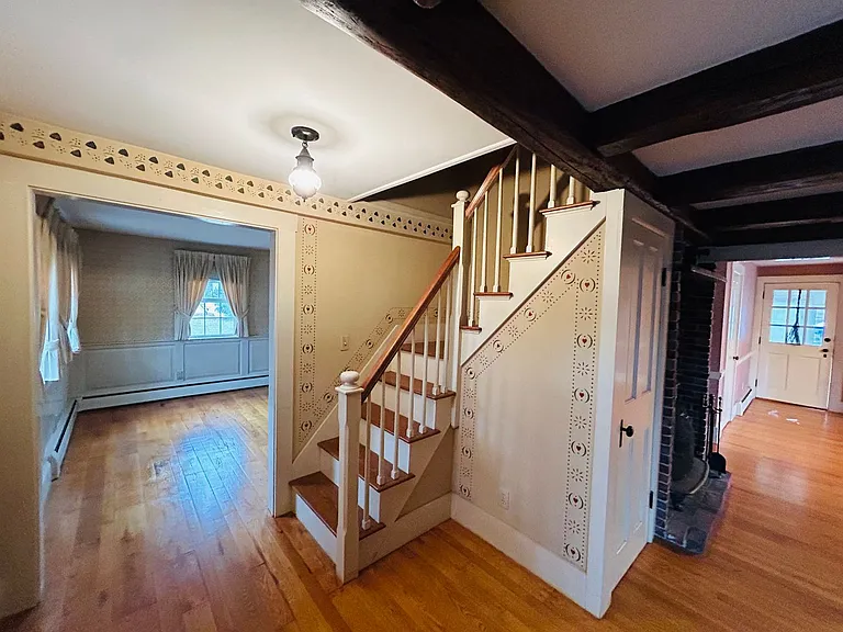 33 Washington St — Photo 15