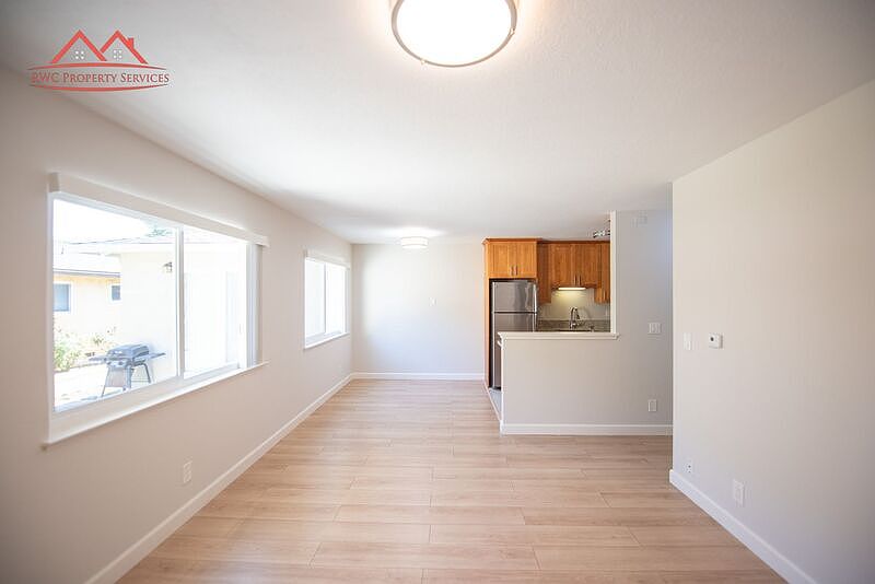 1st image of 229 Greendale Way APT 2