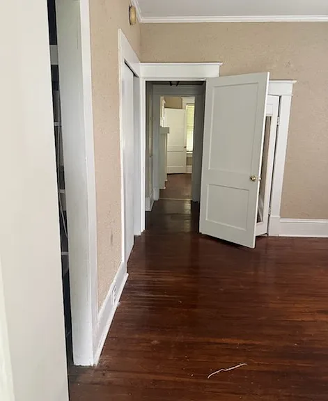 805 S Franklin St — Photo 3