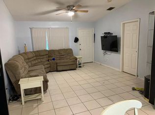 950 SW Gwendolen Ter, Port Saint Lucie, FL 34953