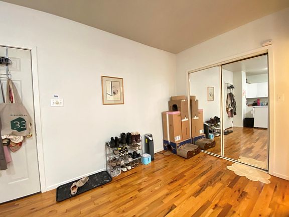 5th image of 5959-61 N Kenmore Ave #101