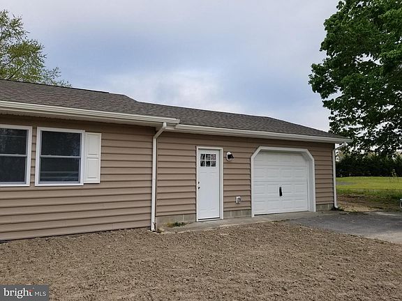 3rd image of 20691 Atlanta Rd