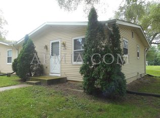 1045 3rd St, Marion, IA 52302