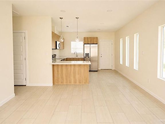 3rd image of 2904 E Israel Ave APT C