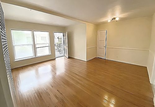 1st image of 1154 S Fairfax Ave #3
