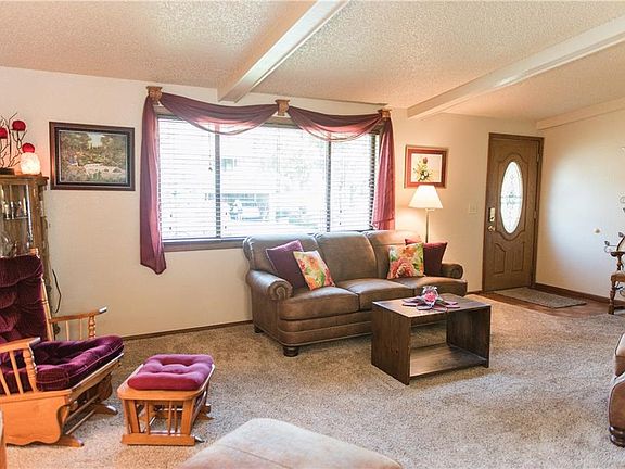 3rd image of 3624 Stillwater Dr