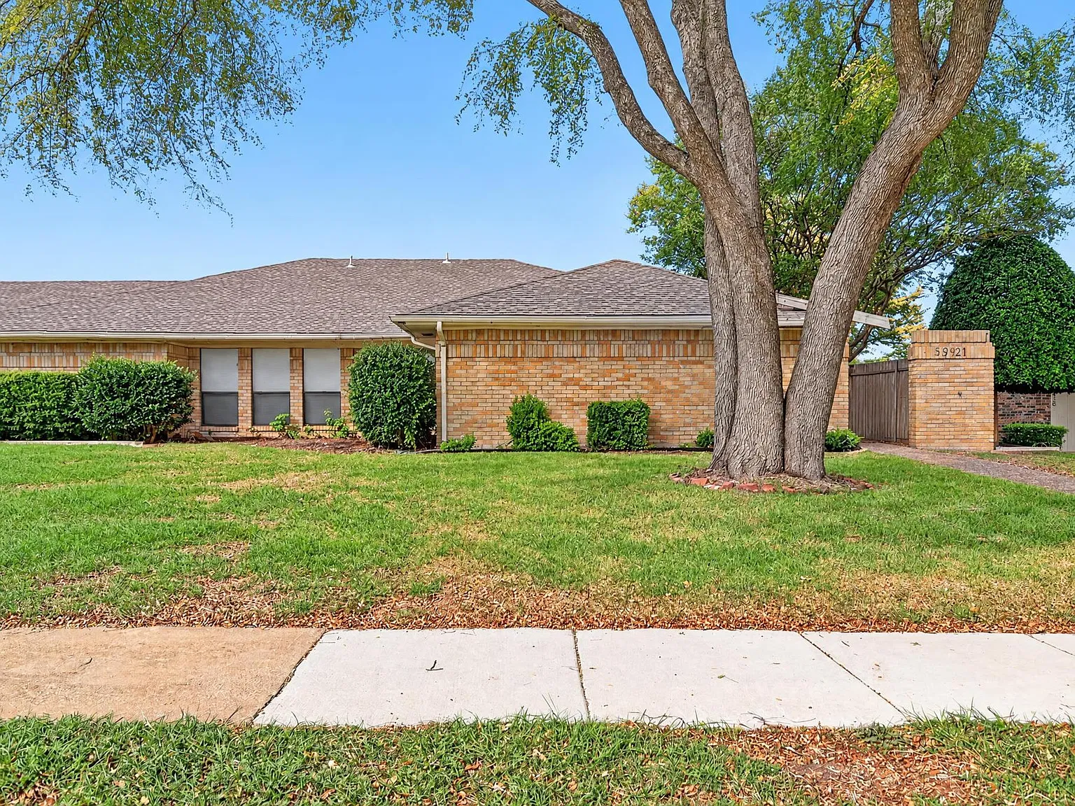 3 bed, 1698 sqft, $1,990 — Photo 1