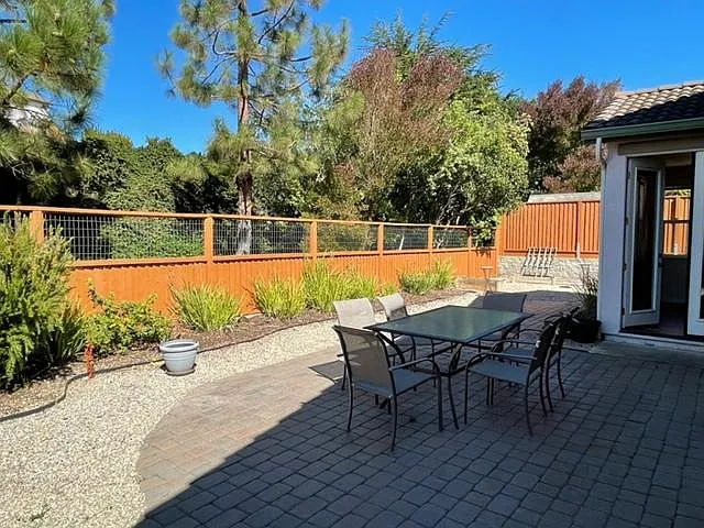 5005 Beach Wood Dr — Photo 20