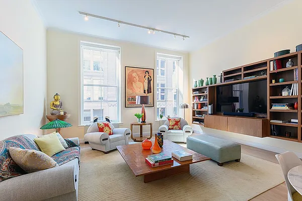 Sold by Compass | media 2