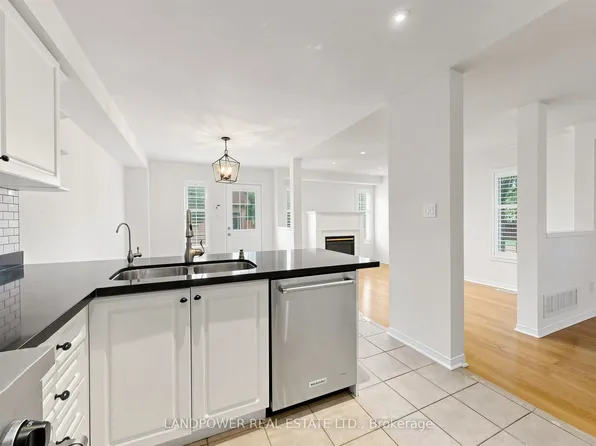 1 Bruce Creek Dr, Markham, ON L6C 2V9