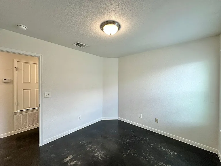4507 Skyflower Ln — Photo 17