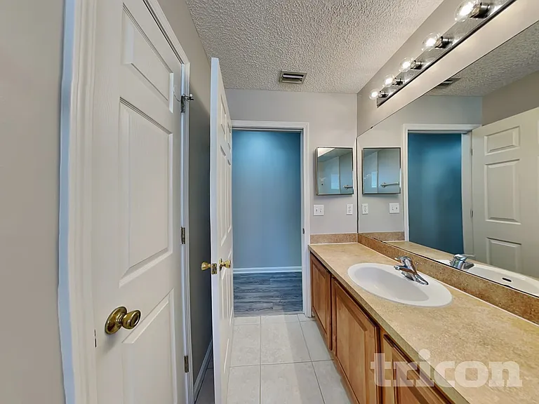 2738 Ravine Hill Dr — Photo 14