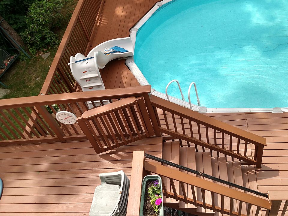 Top Deck Leading To Pool