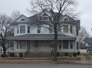 1403 Charleston Ave, Mattoon, IL 61938