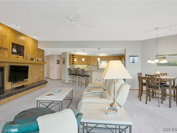 5th image of 4465 Hamrock Ln #521