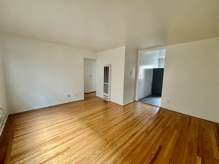 2715 S St #3 — Photo 6