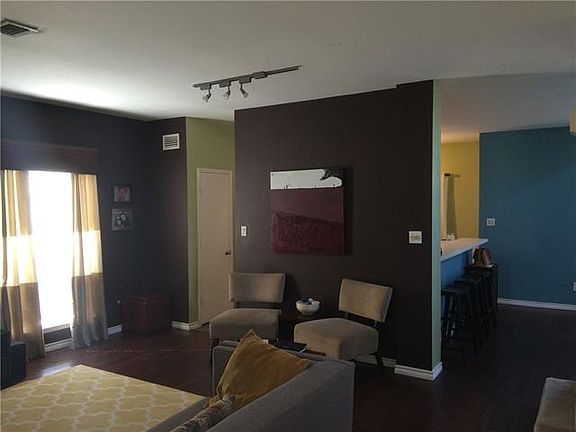 3rd image of 4701 Waterway Dr