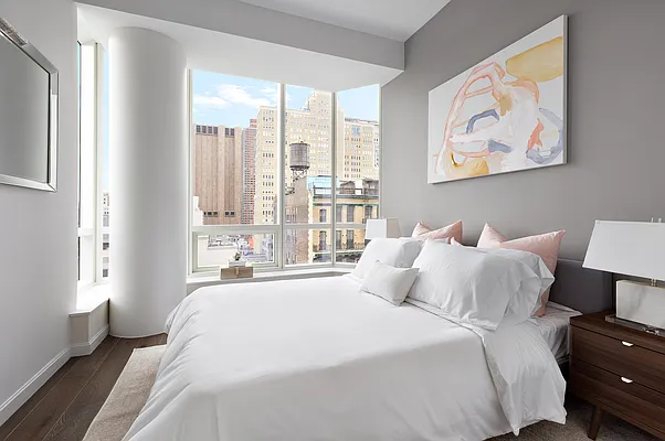 Sold by SERHANT. | media 10