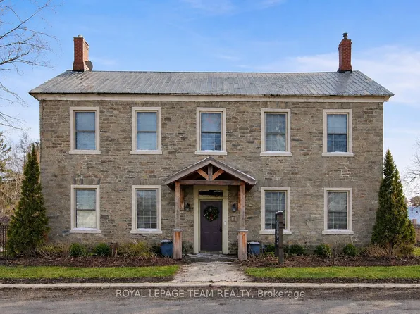 6 Spencer St, Edwardsburgh/cardinal, ON K0E 1X0