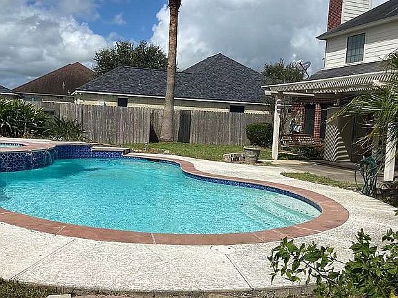 4th image of this home