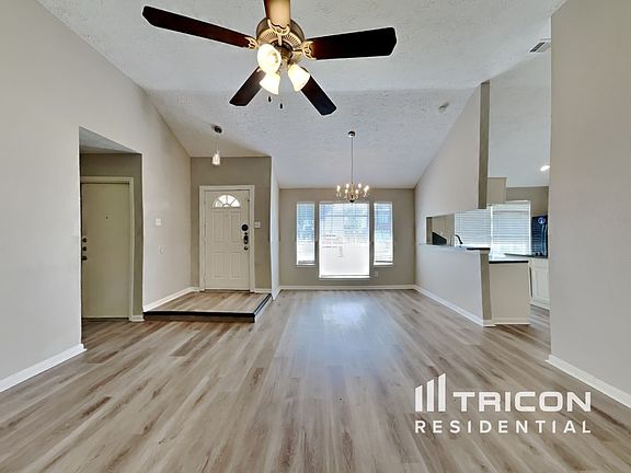 2nd image of 16922 Applecross Ln