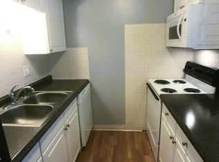 1144 University Dr APT 3, Edwardsville, IL 62025