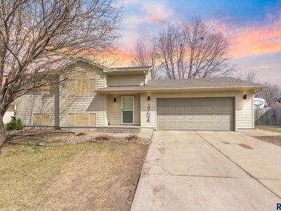 5704 S Southwind Ave, Sioux Falls, SD, 57106