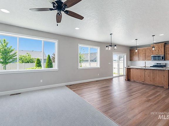 4th image of 2065 N Sombrero Ave