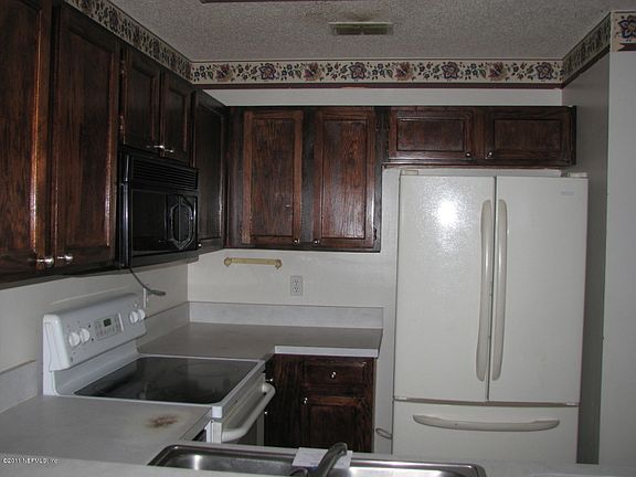 2nd image of 8368 ARGYLE CORNERS Drive E